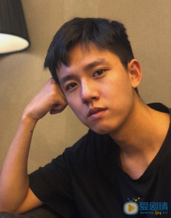 人不彪悍枉少年李渔是谁扮演的？人不彪悍枉少年李渔扮演者张耀个人资料、写真生活照