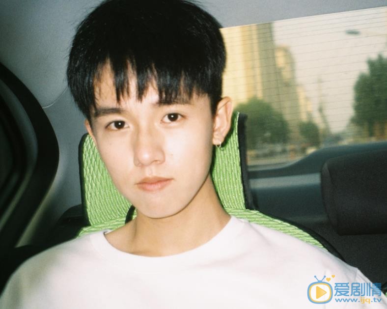 人不彪悍枉少年李渔是谁扮演的？人不彪悍枉少年李渔扮演者张耀个人资料、写真生活照