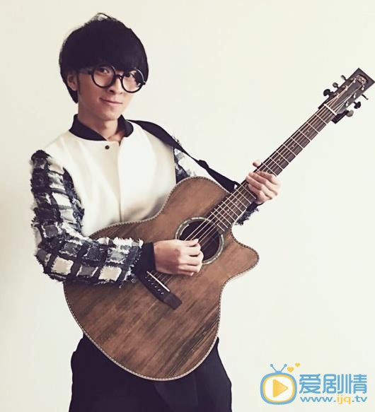 贾盛强吉他写真