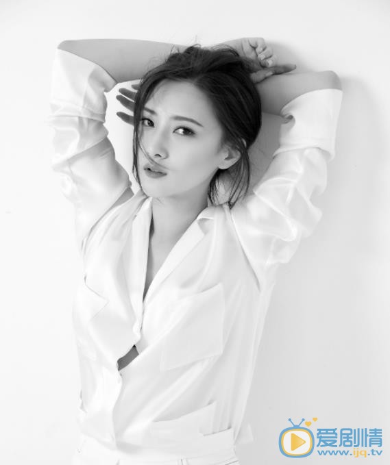 火王之破晓之战裴珞倾是谁演的？裴珞倾扮演者柏安个人资料、写真及生活照欣赏