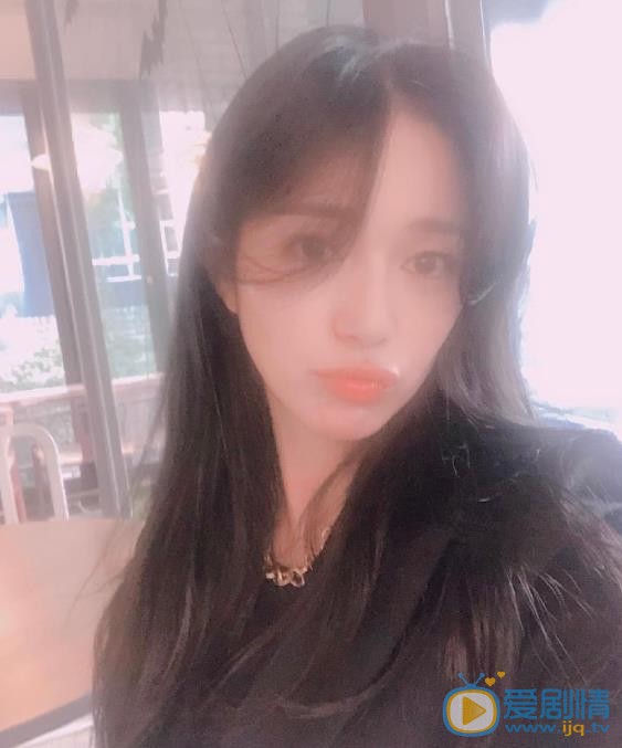 皇后的品格闵宥拉是谁演的？皇后的品格闵宥拉扮演者李伊利雅个人资料、写真及生活照欣赏