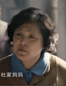 外滩钟声胖嫂为什么和丈夫离婚？胖嫂喜欢小滑稽吗？两人在一起了吗？