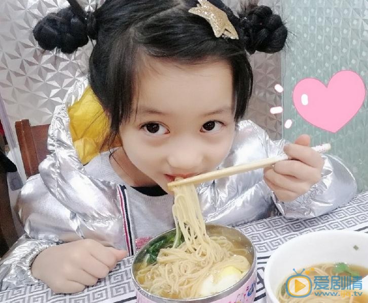 天衣无缝妞妞是谁扮演的？妞妞扮演者孙添垚个人资料、写真及生活照欣赏