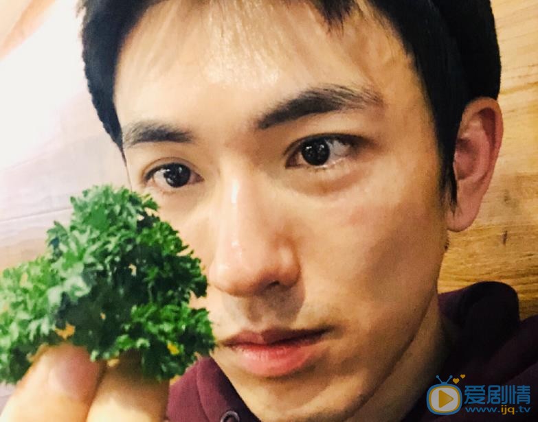 幕后之王凯文是谁扮演的？幕后之王凯文扮演者邬立朋个人资料、写真生活照