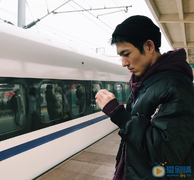 幕后之王凯文是谁扮演的？幕后之王凯文扮演者邬立朋个人资料、写真生活照