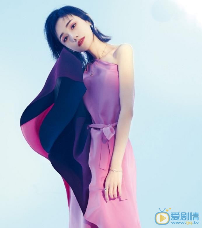 皓镧传殷小春是谁饰演的？殷小春扮演者姜梓新个人资料、写真及生活照欣赏