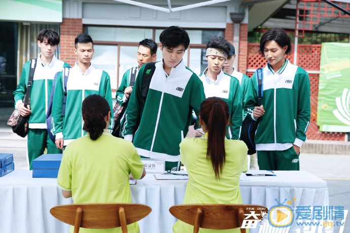 奋斗吧少年剧照