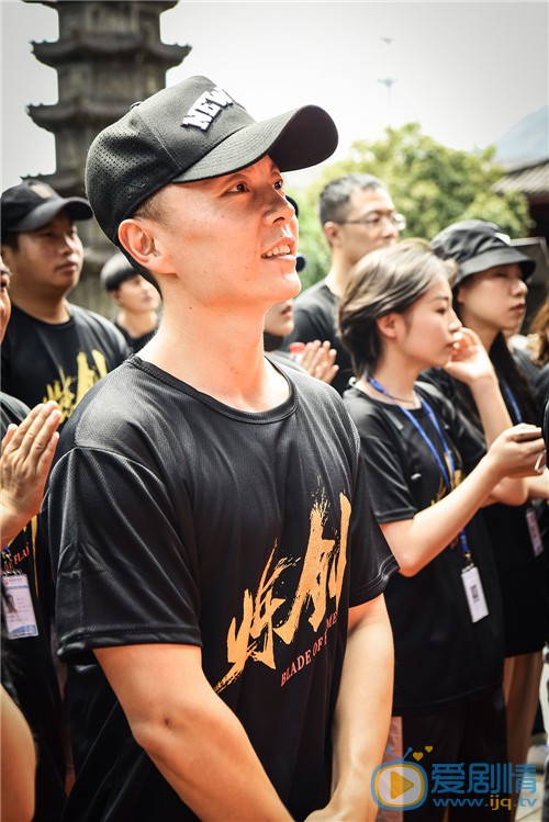 炼剑剧情介绍 谢苗照片