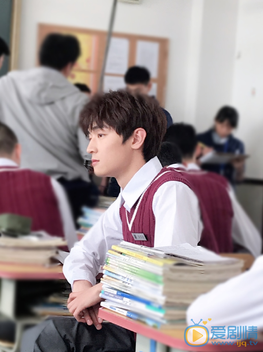 突然回到十八岁剧照