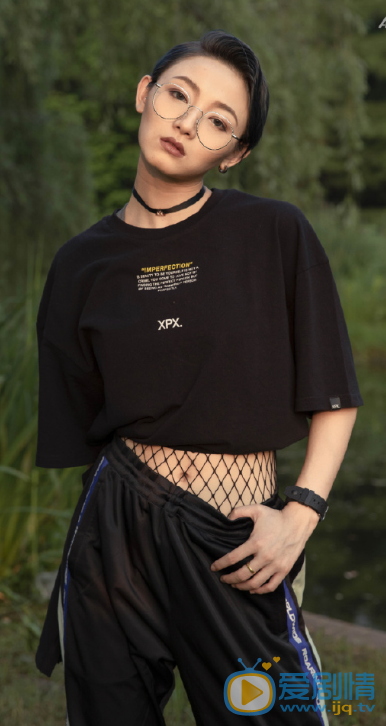 杨冰个人资料简介 杨冰演艺经历 杨冰写真图片