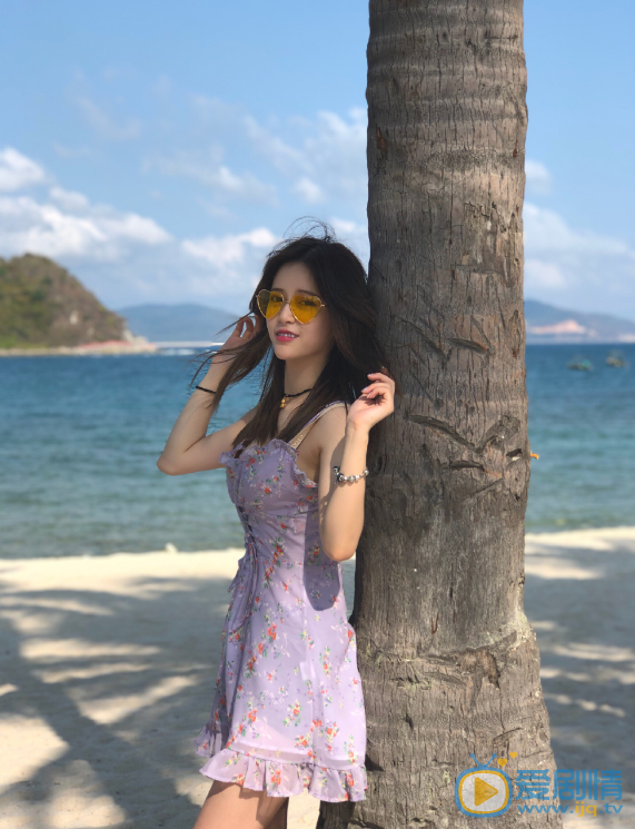 杨美玲个人资料简介 杨美玲演艺经历 杨美玲旅拍照片