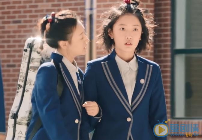 闪光少女剧照