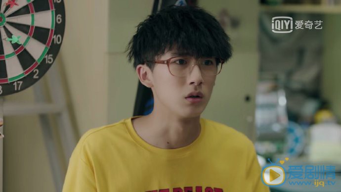 闪光少女剧照