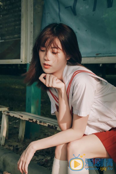 曾艺唯美写真照