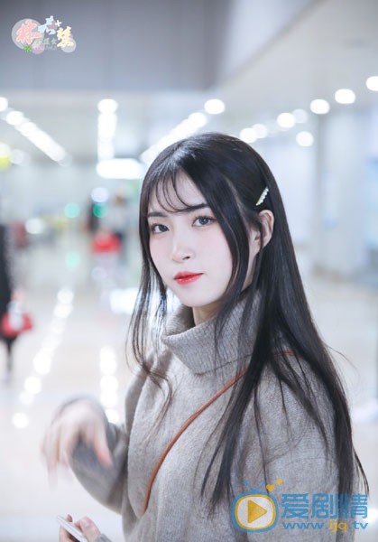 林嘉慧机场照图片