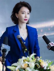 完美关系斯黛拉扮演者是谁？斯黛拉喜欢谁？