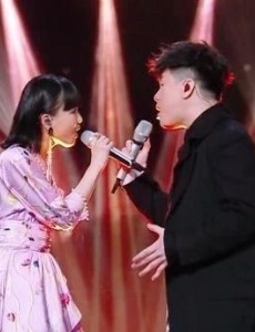 《天赐的声音》pk《歌手》 谁更胜一筹？