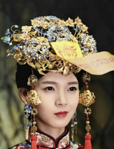 岳绮罗是无心的心？岳绮罗心在无心那，而不是张显宗？