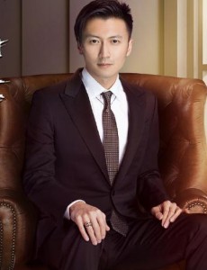 《我们的乐队》王俊凯音乐综艺首秀 三帅同台玩摇滚炸翻全场