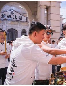 一身孤注掷温柔虞浩霆喜欢的人是谁？虞浩霆最后和谁在一起了？