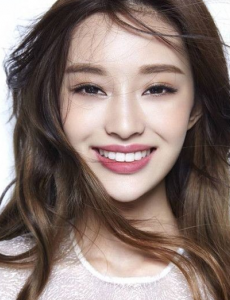 最初的相遇，最后的别离女主季晓鸥由谁饰演？最后结局是什么？