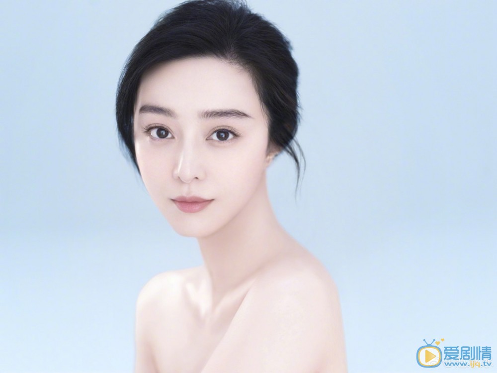 范冰冰素颜直播颜值崩坏惊见双唇发紫超深黑眼圈