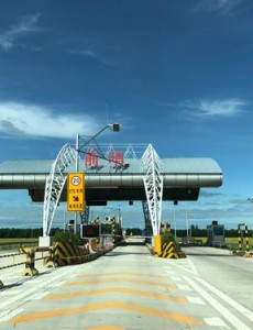 八千里云和月是根据小说改编的吗？改编自什么原著小说？