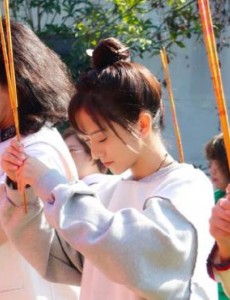 电视剧小女霓裳免费观看 小女霓裳全集完整版无删减在线播放
