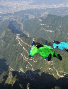翼装飞行女生曾称为自己而活，不会后悔自己的选择