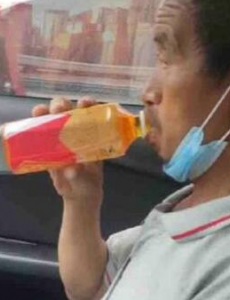 无健康码大爷是坐火车到浙江的，事件真相！
