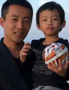 大S汪小菲女儿幼儿园毕业照片，遗传基因太强