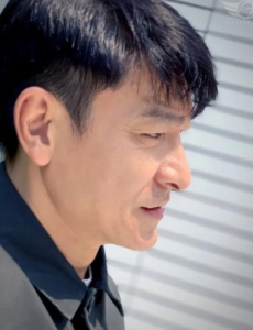 59岁刘德华误发显老生图秒删，手速之快令人惊叹“宝刀未老